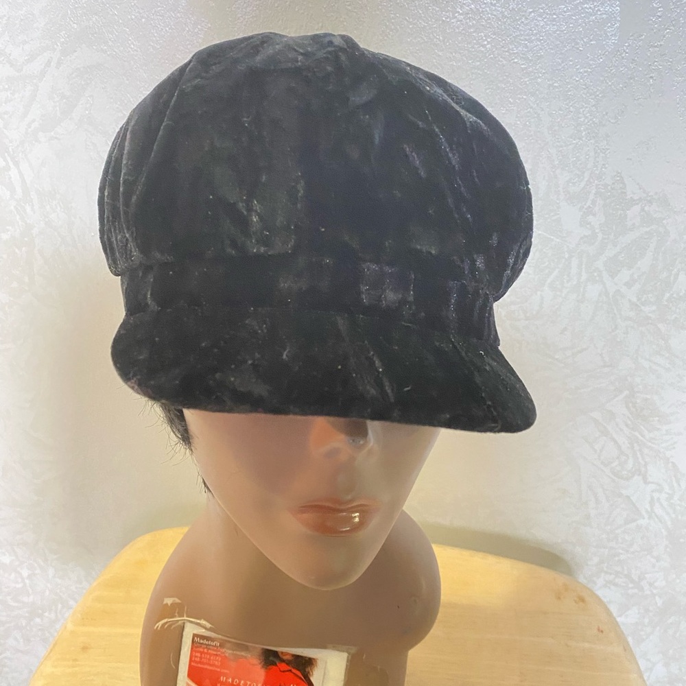 Hat - Picture 3 of 4